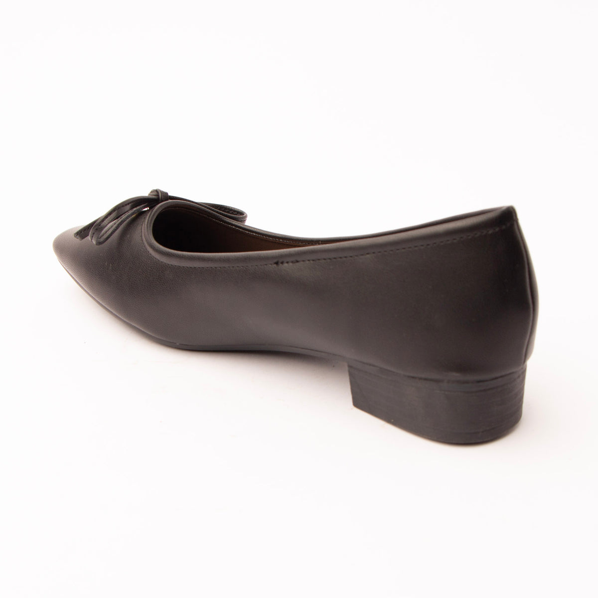 Black pumps for women, back view showing the heel