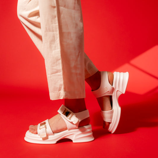 Ferociously Fashionable - White Casual Sandal