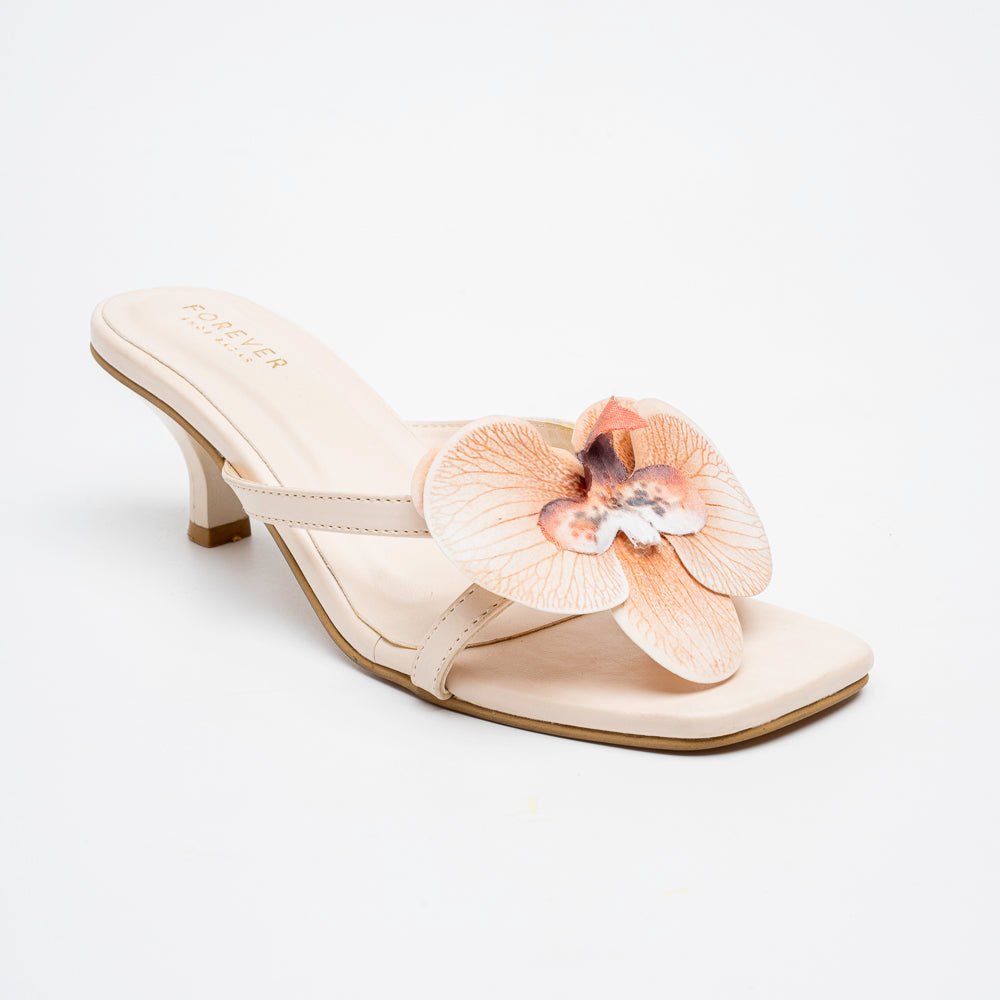 Exotic Flora - Beige Kitten Heels