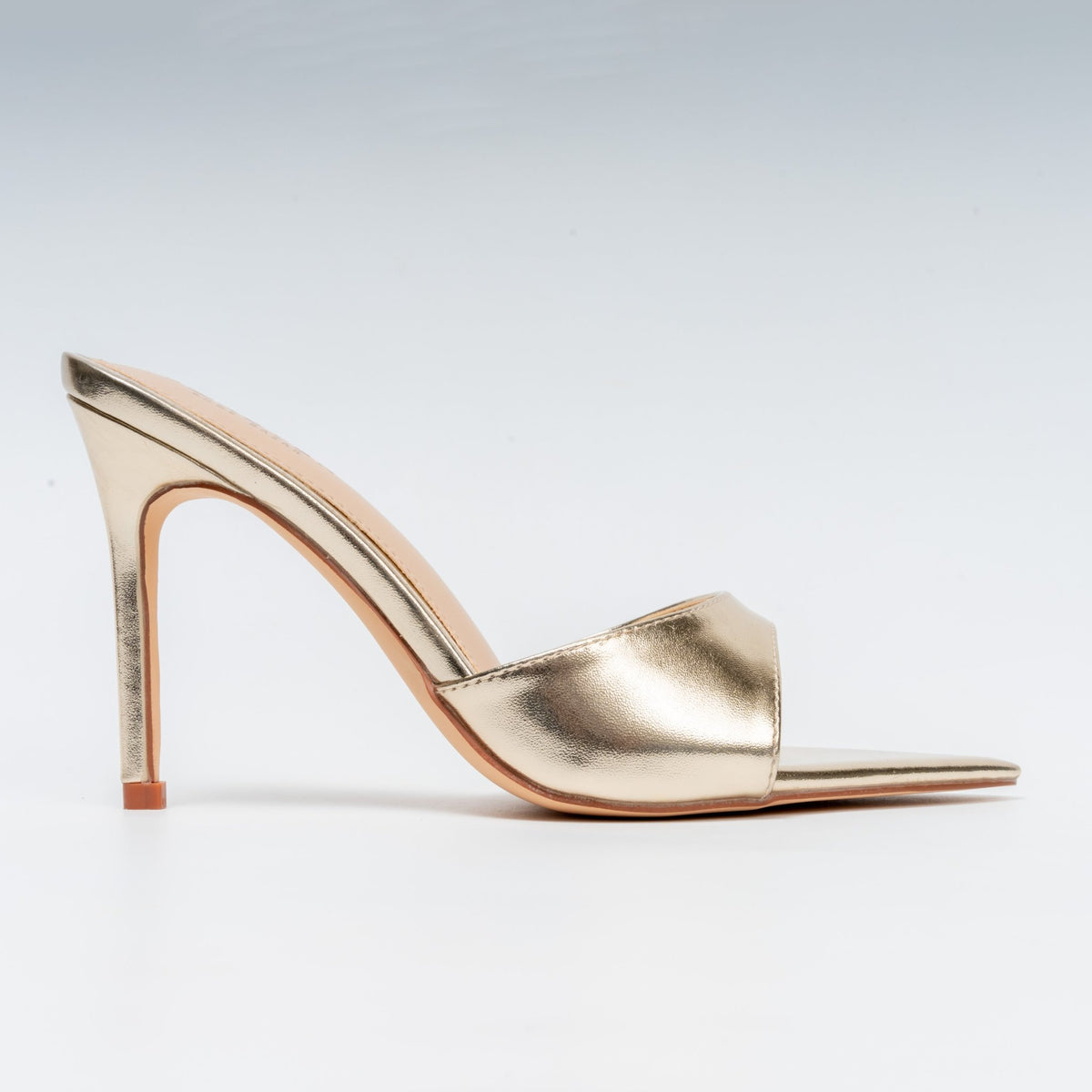 Glitter Queen - Gold Heels - view 2