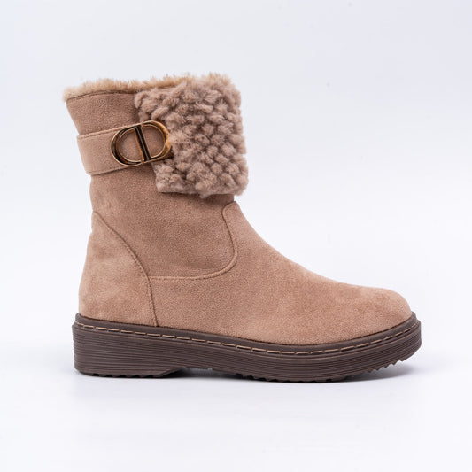 Fur Fusion - Khaki Radiance