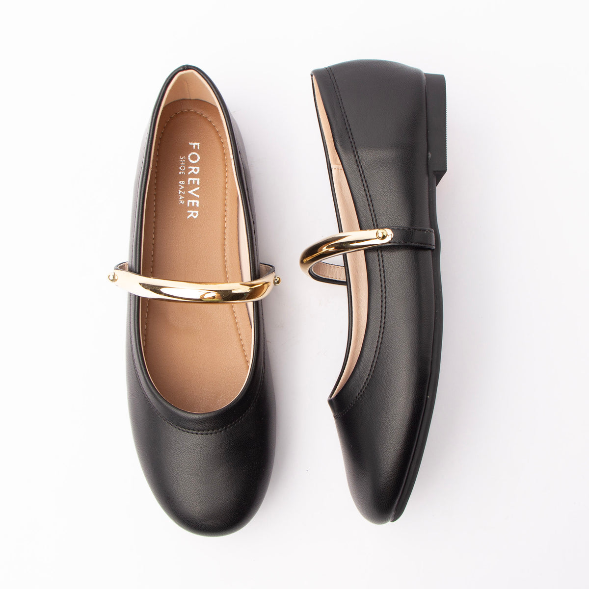 Black flats for women, both shoes laid flat