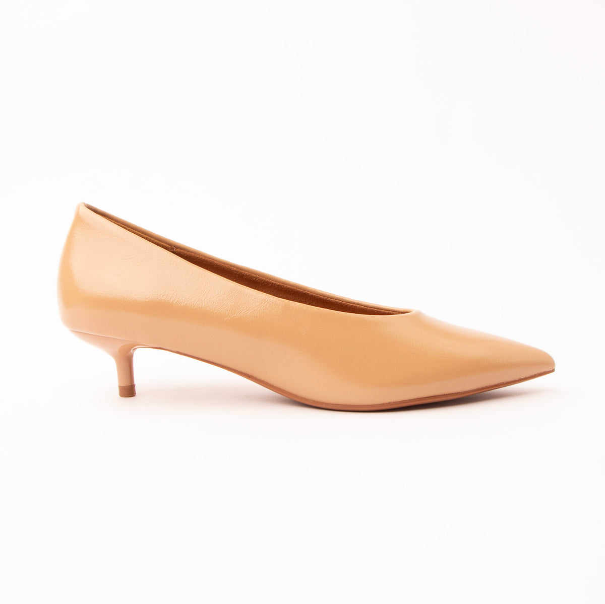 Beige pumps for women, side view
