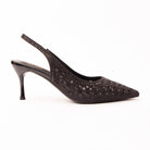 Black pumps for women, side view