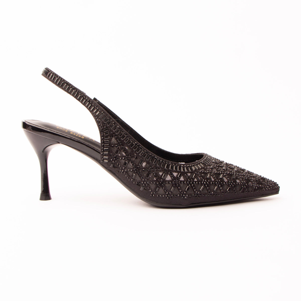 Black pumps for women, side view