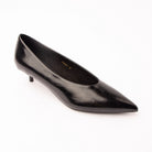 Black pumps for women, three-quarter view