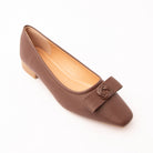 Brown pumps for women, three-quarter view