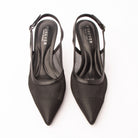 Black pumps for women, both shoes from the front
