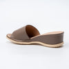 Pebble Luxe Charm - Khaki Casual