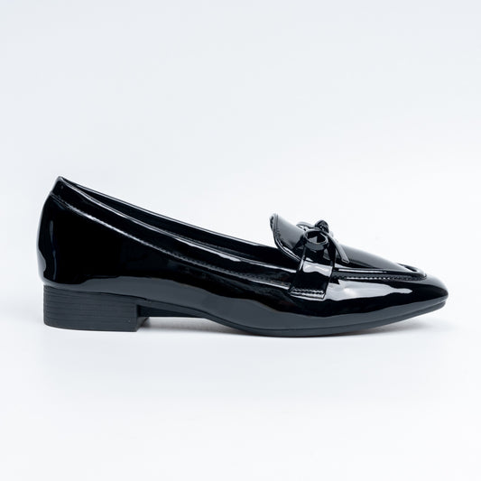 Glossy Grace - Black Casual Loafer