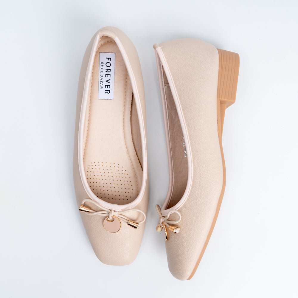 Ebony Elegance - Beige Casual Flats - view 4