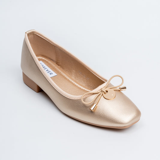 Ebony Elegance -Gold Casual Flats
