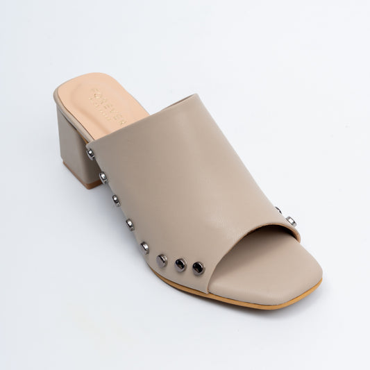 Stud Story - Beige Block Heel Mules