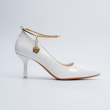 Scarlet Charm - White Ankle Chain Pumps