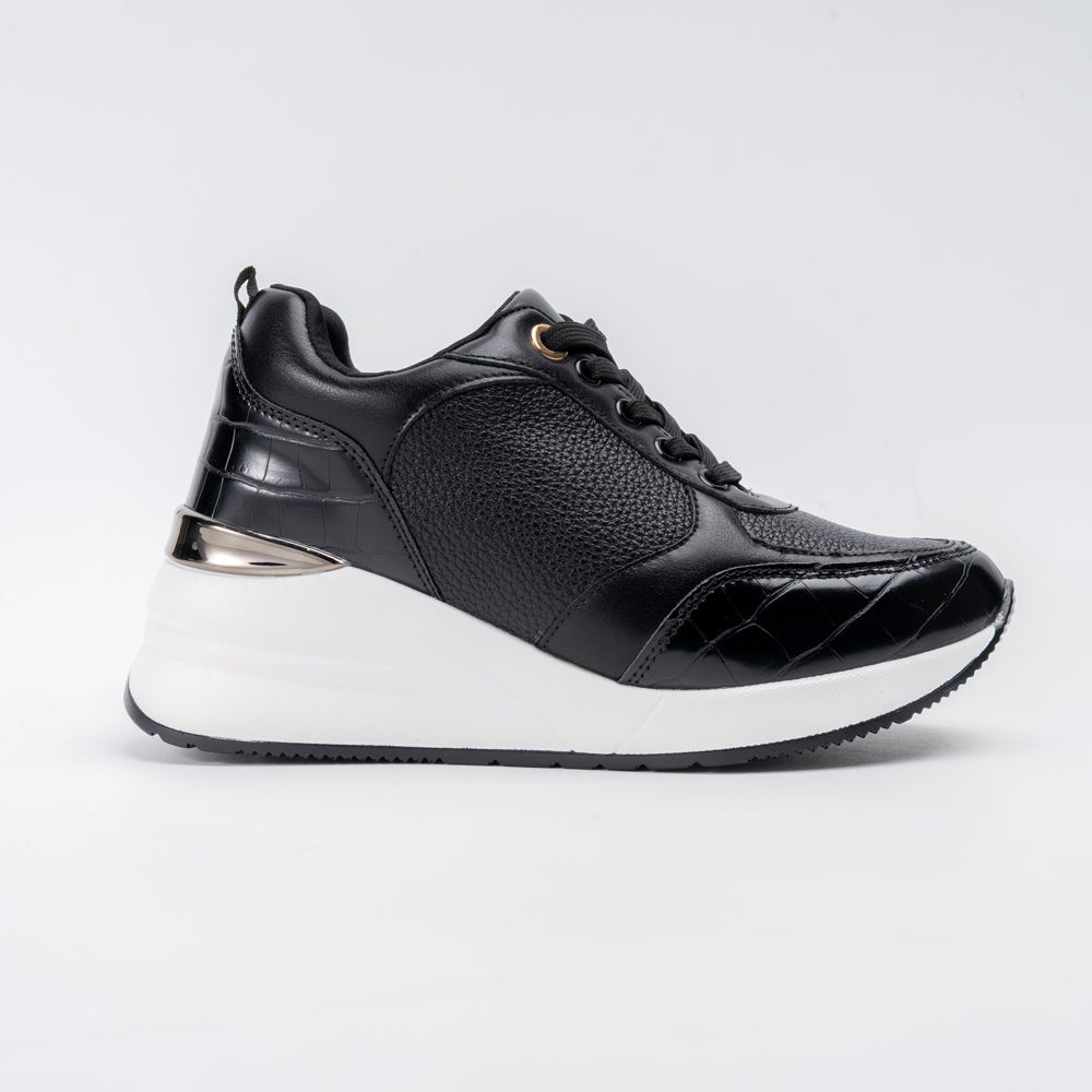GlossGrid - Black Sneakers