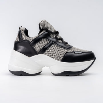 City Rise - Black Casual Sneakers