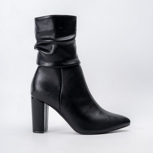 Forever Yours - Black Casual Boots .