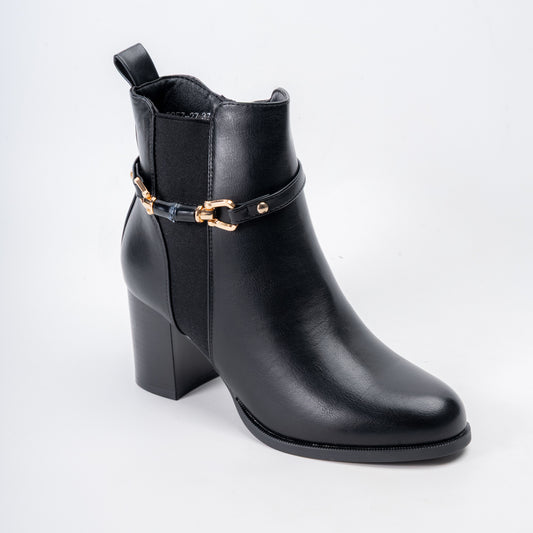 Elegance Step - Black Ankle Boots