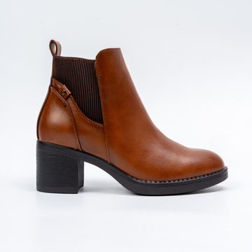 Monochrome Marvel - Camel Casual Boots