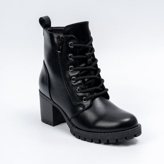 Raven Trail - Black Chunky Lace-Up Boots