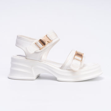Ferociously Fashionable - White Casual Sandal