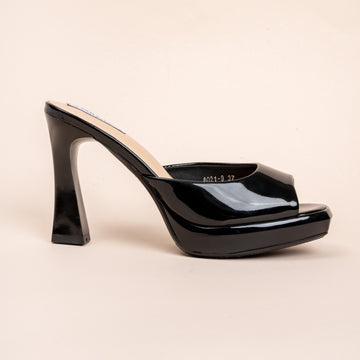 Inches At Play - Black High Heels